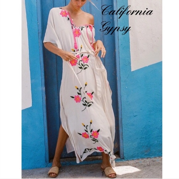 NO BRAND Dresses & Skirts - Boho Coachella Gypsy Hippie embroidered dress